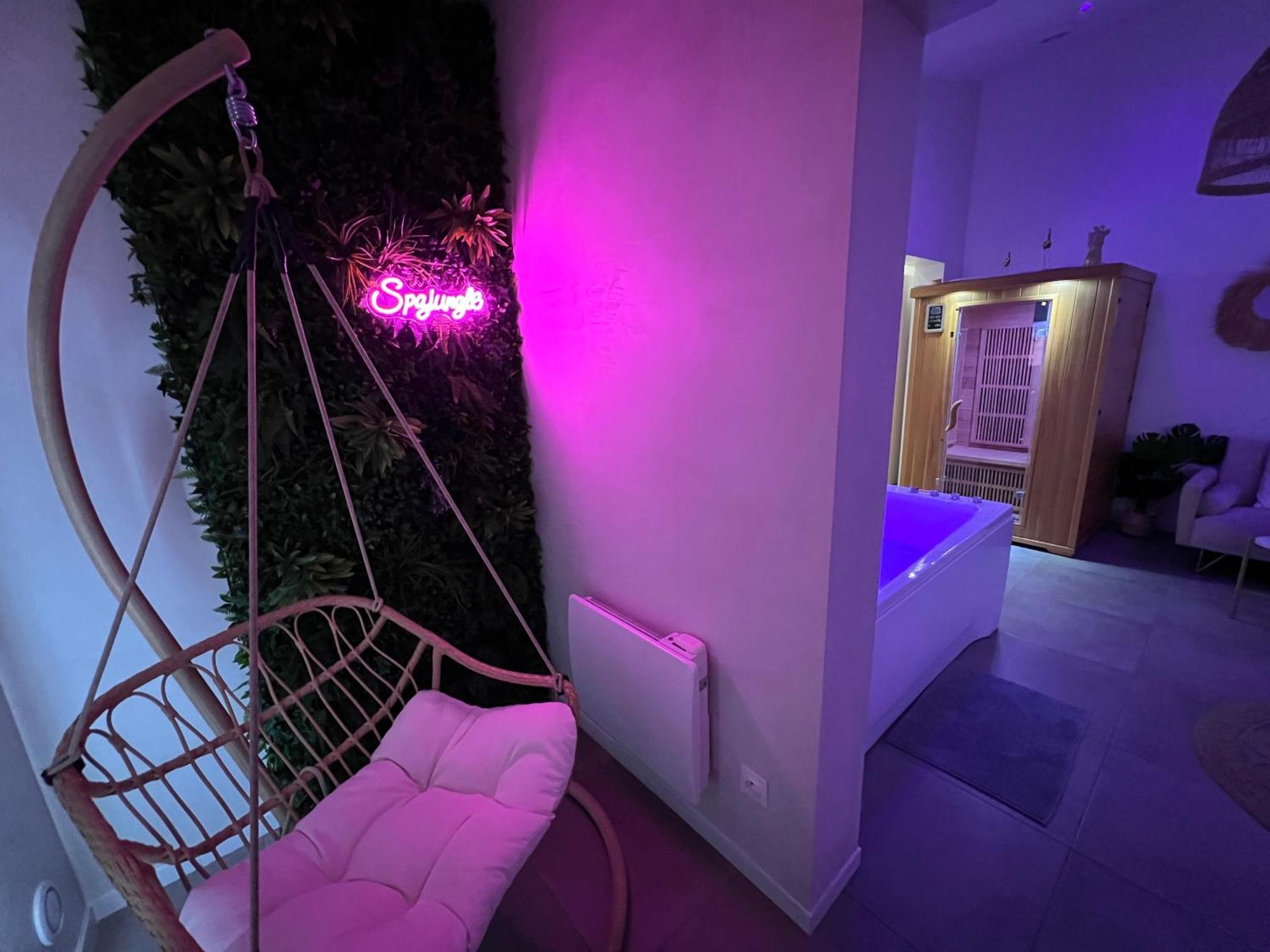 Spa Jungle Le Mesnil-Saint-Denis Luaran gambar
