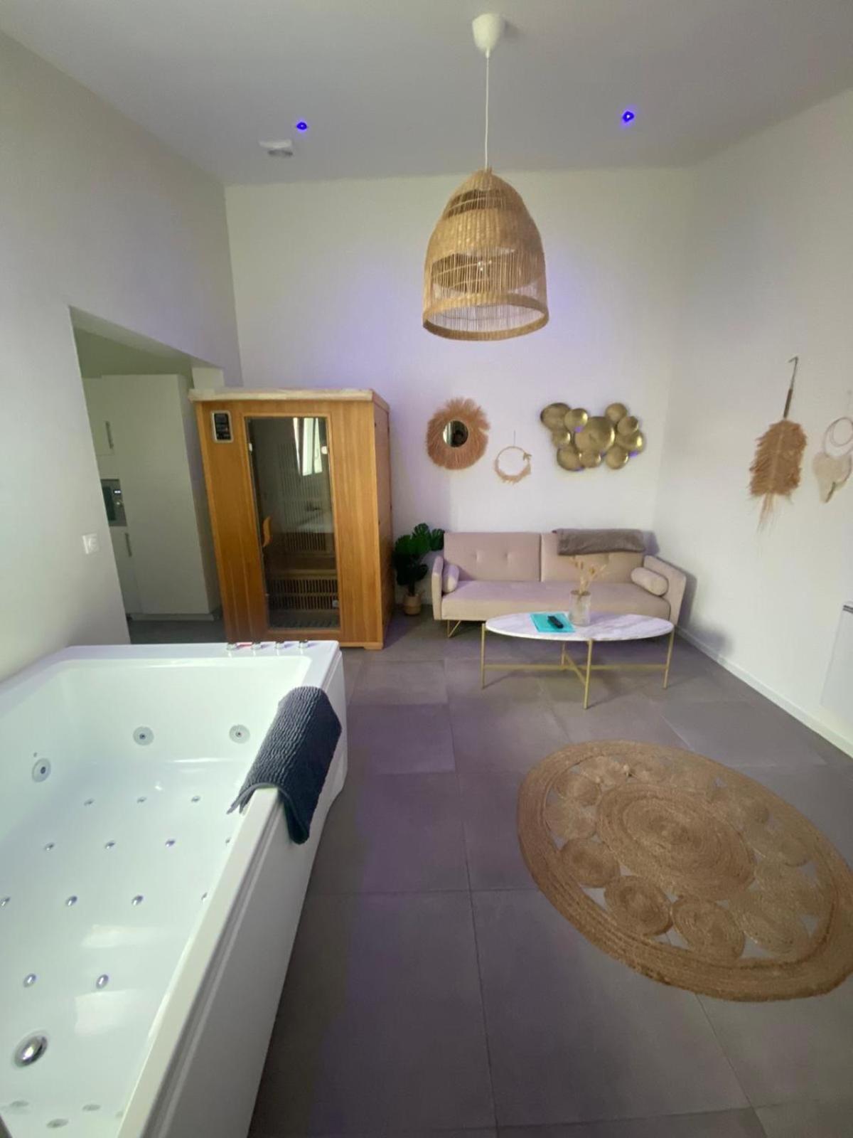 Spa Jungle Le Mesnil-Saint-Denis Luaran gambar